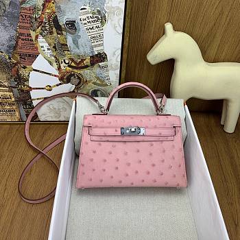 	 Hermes Kelly pochette light pink ostrich leather bag - 22cm