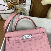 	 Hermes Kelly pochette light pink ostrich leather bag - 22cm - 6