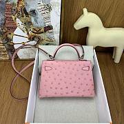 	 Hermes Kelly pochette light pink ostrich leather bag - 22cm - 4