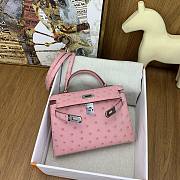 	 Hermes Kelly pochette light pink ostrich leather bag - 22cm - 2