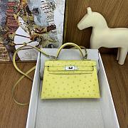 	 Hermes Kelly pochette yellow ostrich leather bag - 22cm - 1