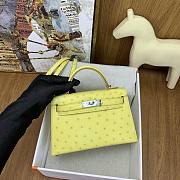	 Hermes Kelly pochette yellow ostrich leather bag - 22cm - 3