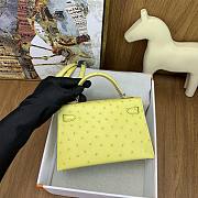 	 Hermes Kelly pochette yellow ostrich leather bag - 22cm - 5