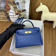 	 Hermes Kelly pochette blue ostrich leather bag - 22cm - 2