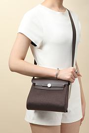 Hermes Herbag Zip 20 bag in dark chocolate - 3