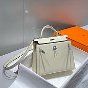 Hermes Kelly 25 Epsom Leather In White - 5