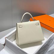Hermes Kelly 25 Epsom Leather In White - 4