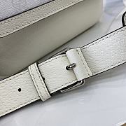 Gucci GG Supreme small crossbody bag in white - 23x18x7cm - 5