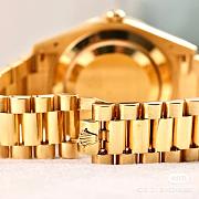 Rolex Day Date 41mm Diamond Champagne Dial 18K yellow gold - 4