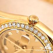 Rolex Day Date 41mm Diamond Champagne Dial 18K yellow gold - 3