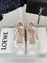 Loewe Flow Runner in suede pink 02 - 2