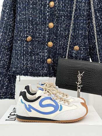 	 Loewe Flow Runner in suede blue