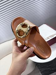 	 Gucci Marina Chain Slide Sandal Leather Brown - 2