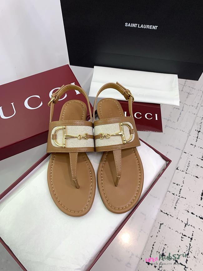 	 Gucci thong sandal with Horsebit in brown leather - 1