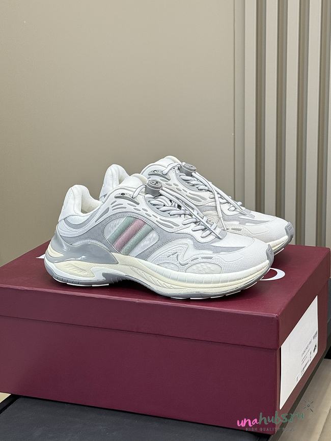 	 Gucci 2.0 trainer in grey mesh and leather - 1