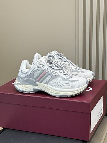 	 Gucci 2.0 trainer in grey mesh and leather