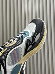	 Gucci 2.0 trainer in Black mesh and leather - 6