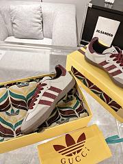 	 Gucci Gazelle Red&Beige Sneakers - 3