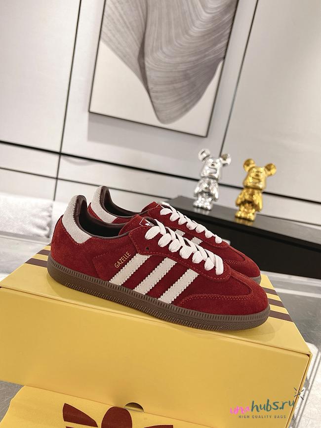 Gucci Gazelle Red Sneakers - 1