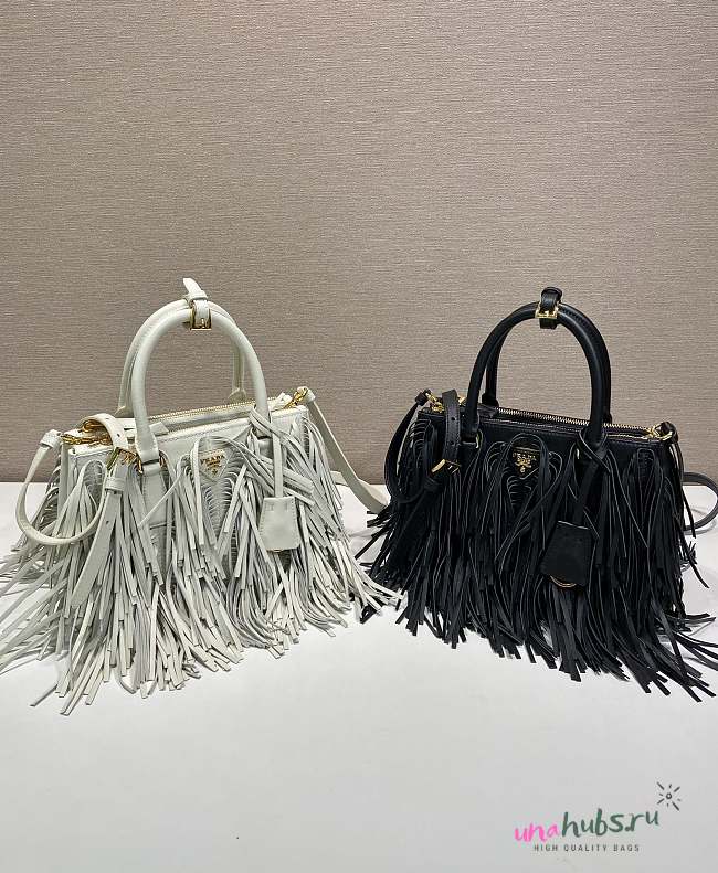 Prada Black Galleria small leather bag with fringe - 24.5x18.5x11cm - 1