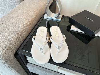 Chanel Flip Flop White Leather 