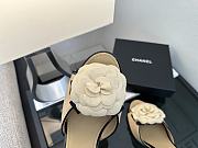 Chanel Cream/Black Patent And Leather Camellia Dorsay Pumps - 4