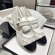 	 Chanel Cloth ballet flats in white - 1