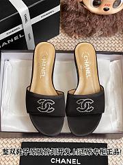 CHANEL Lambskin Pearl CC Sandals Black - 1