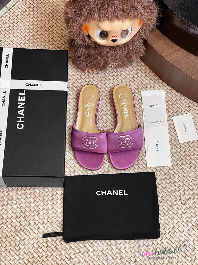 	 CHANEL Lambskin Pearl CC Sandals Purple - 1