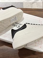	 Alexander McQueen Sneakers 11 - 3