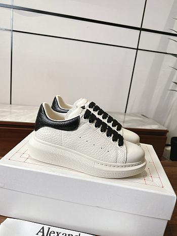 	 Alexander McQueen Sneakers 11
