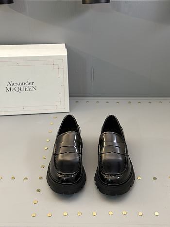 	 Alexander McQueen Black Shiny Loafers