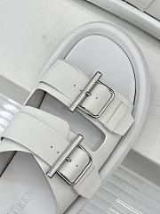 	 Alexander McQueen RUBBER SOLE WHITE SANDALS - 6