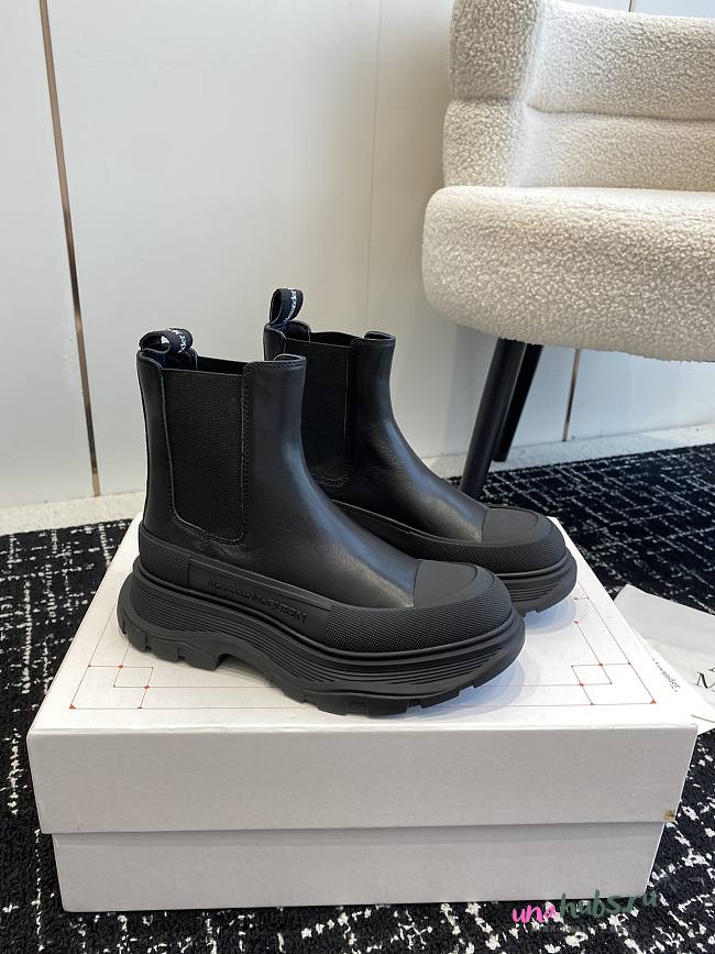 Alexander McQueen Boots Leather All Black - 1