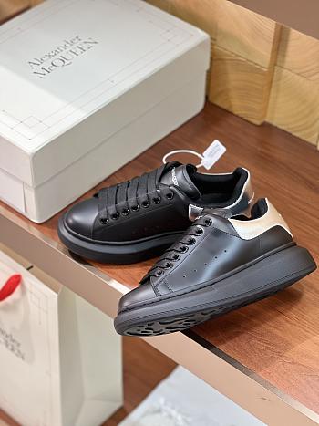 Alexander McQueen Sneakers 20