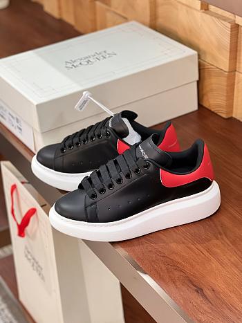 Alexander McQueen Sneakers 22