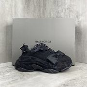 Balenciaga Triple S Lace Up Sneakers Black - 1