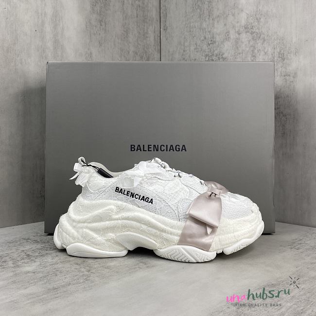 Balenciaga White 