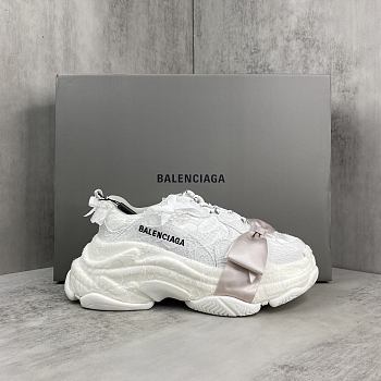 Balenciaga White 