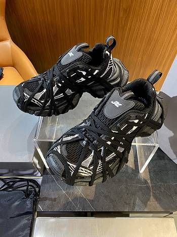 Balenciaga Men's 3xl Extreme Lace Sneaker In Black