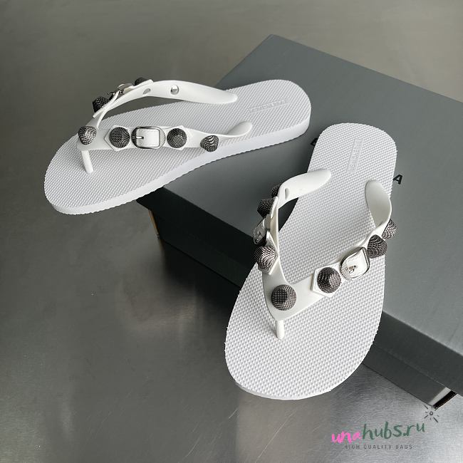 Balenciaga Cagole embellished thong sandals in white - 1