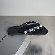 	 Balenciaga Cagole embellished thong sandals in black - 6