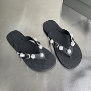 	 Balenciaga Cagole embellished thong sandals in black - 5