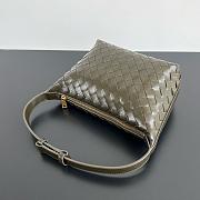 Bottega Veneta Wallace Dark Green Shoulder Bag - 22x13x9.5cm - 5
