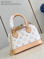 	 Louis Vuitton Alma BB Monogram In White - 18 x 12 x 8 cm - 6