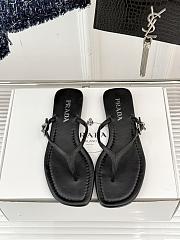 Prada Black Leather thong sandals - 5