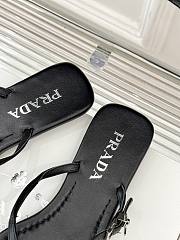 Prada Black Leather thong sandals - 3