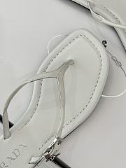	 Prada White Leather thong sandals - 3