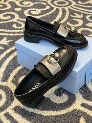 Prada Black Brushed leather loafers with metal details - 5