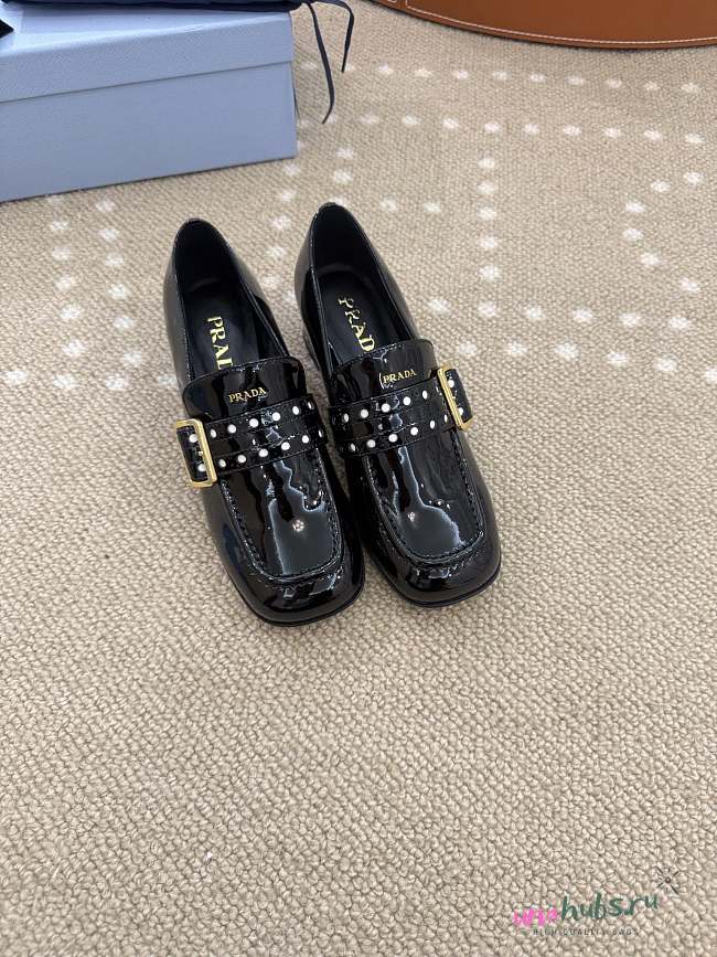 Prada Black Patent leather pumps - 1